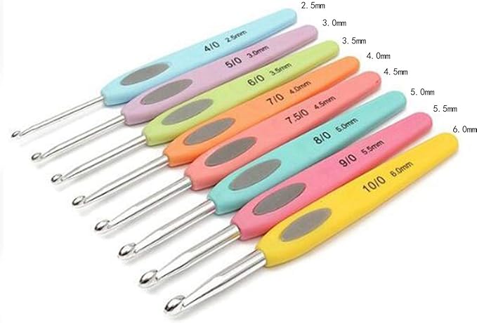 8PCS PVC Ergonomic Handle Color Crochet Hook Kit (2.5-6mm), for DIY Yarn, Scarf, Sweater, Hat, Baby Sock Weave Knitting Needle Etc (Color)