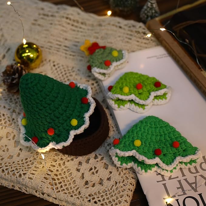 CrochetBox Christmas Crochet Kit for Beginners - Christmas Tree Starters Crochet Kit, Beginners Crocheting Kitting for Adults Teen, Gifts with Crochets Yarns, Hook, Step-by-Step Video, Instruction