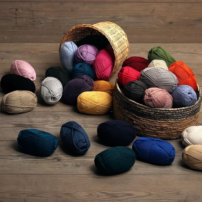 100% Pure Wool Yarn Superwash Set of 3 Skeins (150 Grams) DK Weight - Sourced Directly from Peru - Heavenly Soft and Perfect for Knitting and Crocheting (Lavender)