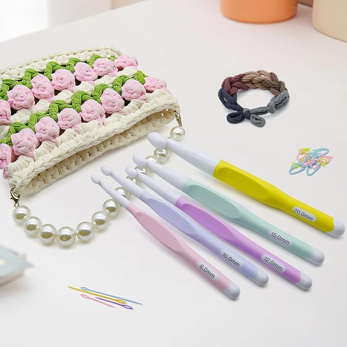 Araeknotta Large Crochet Hooks Set with Stitch Markers, Yarn Needles, Purple Pouch - 5 Sizes (8mm, 10mm, 12mm, 15mm, 20mm) - Ergonomic Plastic Crochet Hooks for Chunky Blanket Yarn