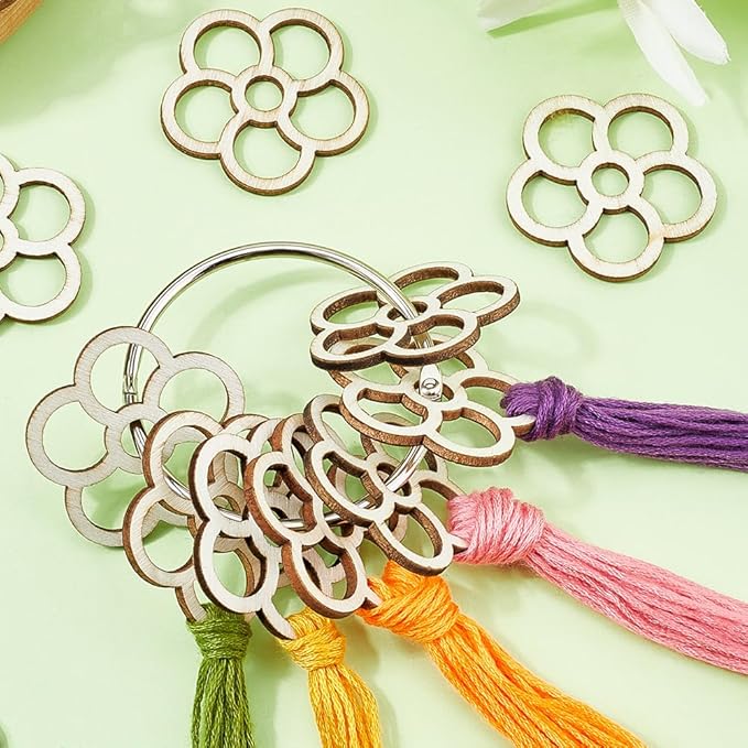 GORGECRAFT 100Pcs Flower Wood Thread Embroidery Floss Organizer Chips 1.54x1.5 Inch Cross Stitch Board Card Bobbins Holder with Floss Ring for Cross Cotton Thread Craft DIY Sewing Storage