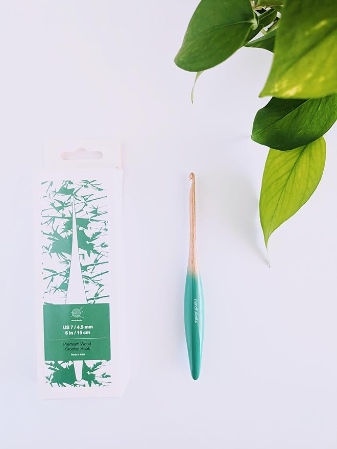 mindfulknits Premium Ergonomic Beech Wood Crochet Hook – Size US 7, 4.5mm – 15cm Length – Wooden Crochet Hook - Knitting & Crochet Supplies for Crafting Relaxation & Stress Relief (4.5mm)