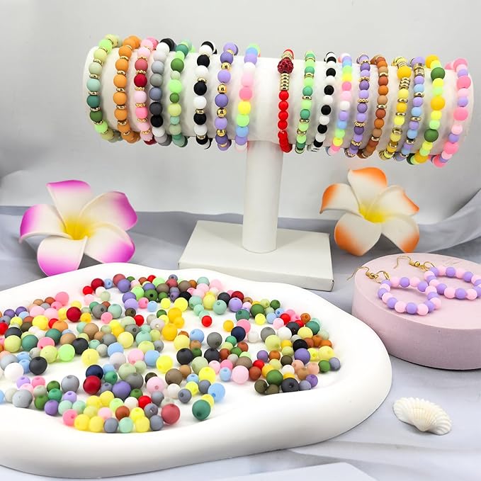 840Pcs 8mm Matte Acrylic Round Beads for Jewelry Making, 28 Colors Frosted Round Bead for Bracelets Making Kit Candy Color Plastic Bubble Gum Beads Pastel Loose Bead Bulk for DIY Necklace Crafts