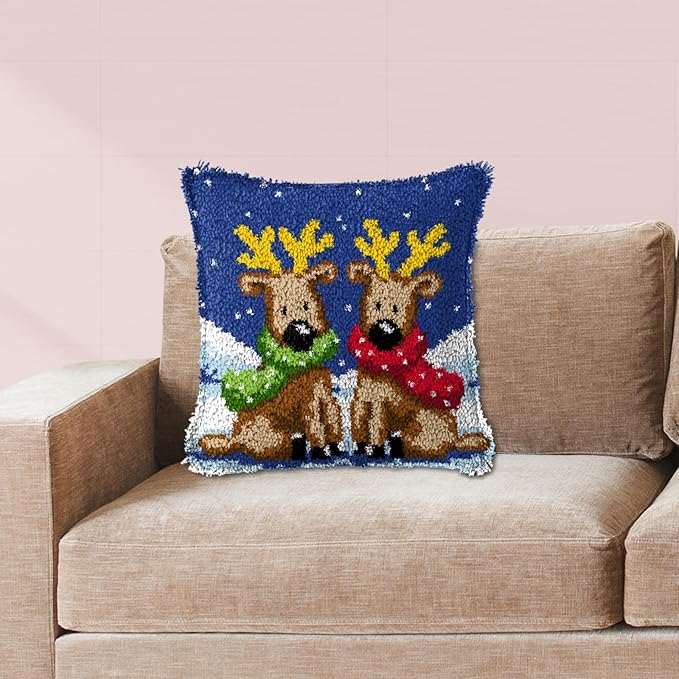 ZFFLYH Latch Hook Kits Christmas, Latch Hook Kits for Beginners with Christmas Pattern Printed Canvas Crochet Gift, 43X43cm, 2 Christmas Deer