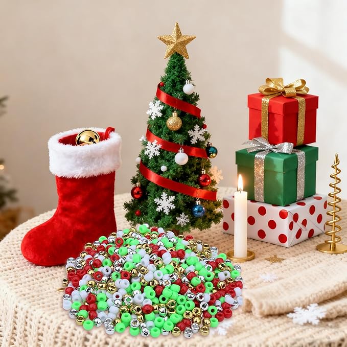 1000 Pcs Christmas Pony Beads Plastic Bead for Bracelets Christmas Beads for Jewelry Making Red Green White Gold Silver Pony Bead for Crafts Suit for 14 Years of Age and Older