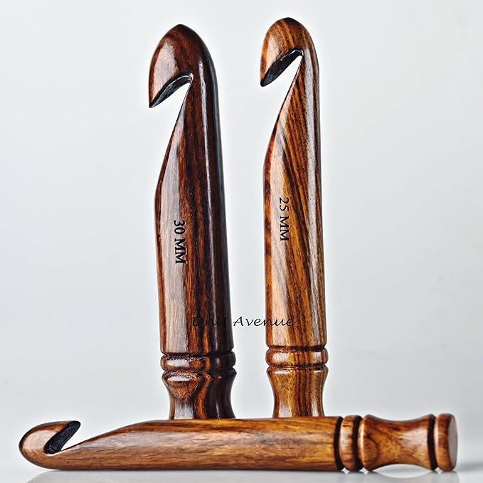 Set of 4 Jumbo Wooden Bamboo Crochet Hooks (30mm, 25mm, 20mm, 15mm), Large Size Smooth Crochet Hook Set for Chunky Yarn, Ergonomic Crochet Tools for Beginners and Experts