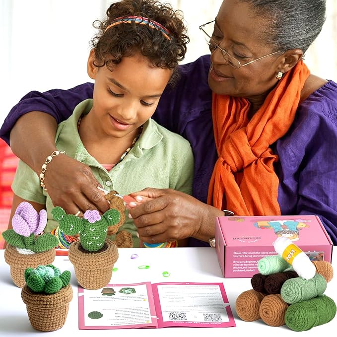Dasonwin Crochet Kit for Beginners,Crochet Cactus with Step-by-Step Tutorials,Beginner Crochet Kits for Adults,Gift for Girls and Women.