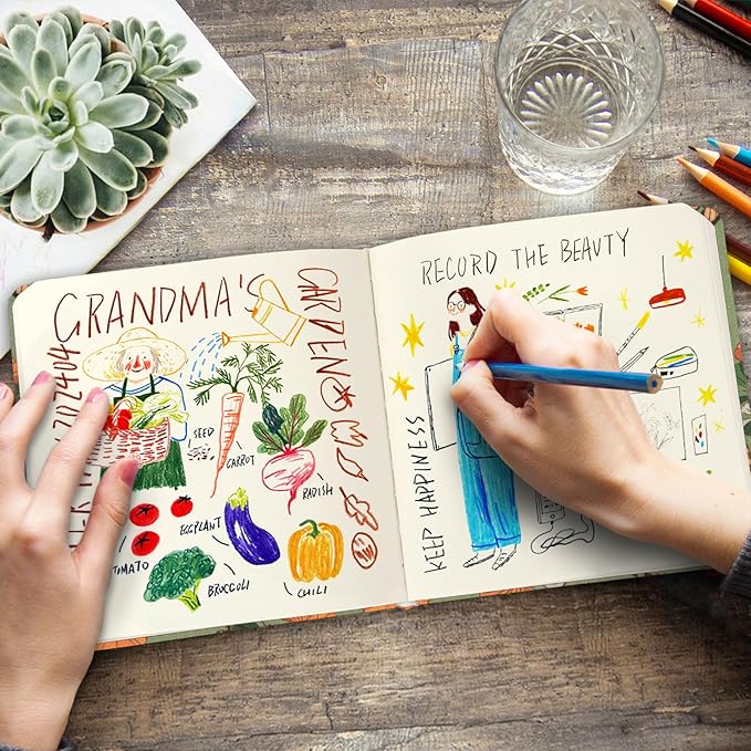 Handy Size 5 x 5 inches Sketch Book, 80GSM Acid Free Artistic Drawing Painting Writing Paper, Hardcover Cloth Cover Art Sketchbook,Journal Notebook.Green Ginkgo Bee