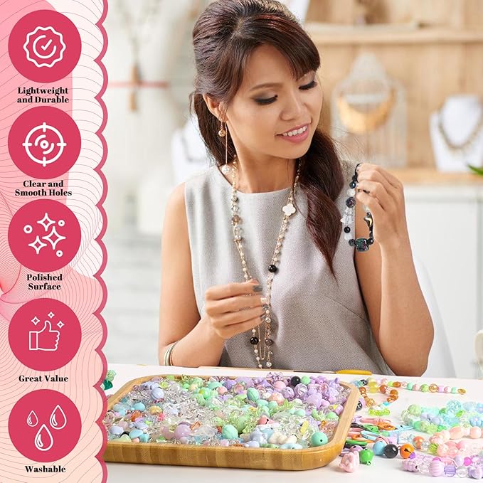 RYKOMO 600-700PCS Acrylic Beads for Bracelet Making Kit, with Bell, String, Key Rings, Clips in 6 Colors Kawaii Aesthetic Cute Beads for Jewelry Making, Keychains, Phone Charms, DIY Crafts