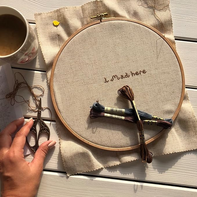 nurge premium quality 24 mm wood embroidery hoop, cross stitch hoop with gold plated adjustable brass screw (no:5)
