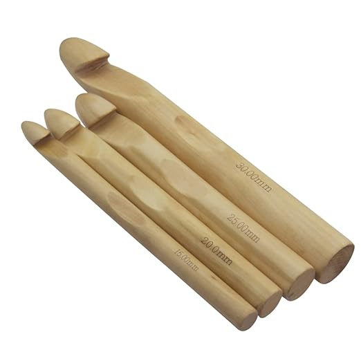 4 PCS Natural Big Wood Crochet-15/20/25/30mm of 4 Wooden Crochet Hooks Used to Crochet Thick Blankets and Huge Crochet Hooks for Large Projects