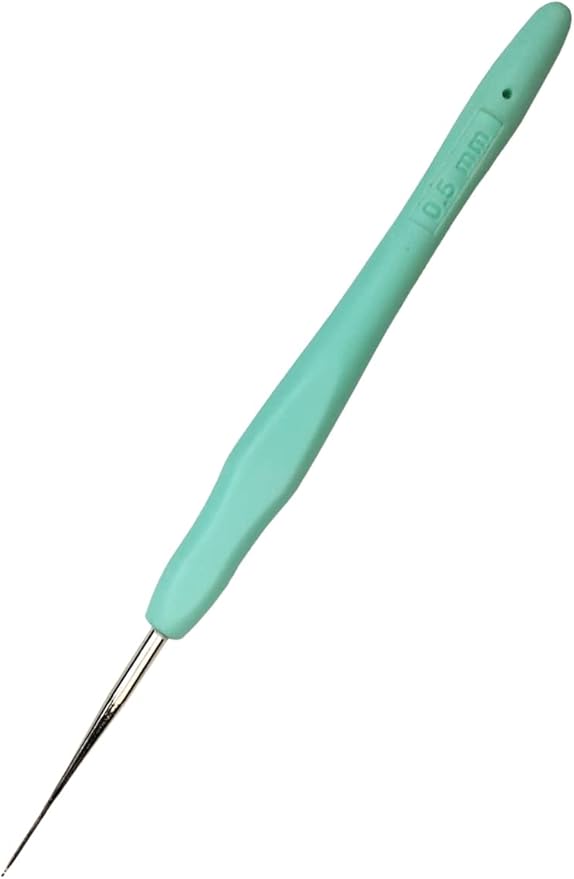 Hobekoee 0.5mm Lace Crochet Hook Ergonomic Handle for Arthritic Hands Soft & Smooth Knitting Needles for Beginners and Crocheting Yarn