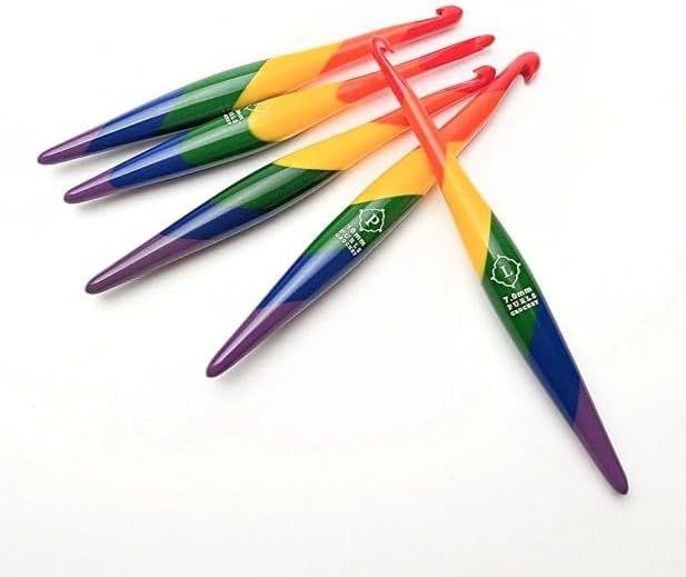 Furls Crochet Hook, Pride Rainbow Streamline Swirl, Ergonomic Handle Crochet Hooks 7" (Pride Rainbow Streamline, (G+) 4.50MM)