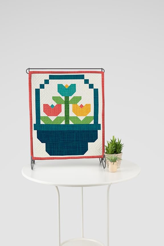Riley Blake Tabletop Banners of The Month Quilt Projects, Designs for Every Season, for Quilting, Apparel, Crafting, and Home Decor (May)