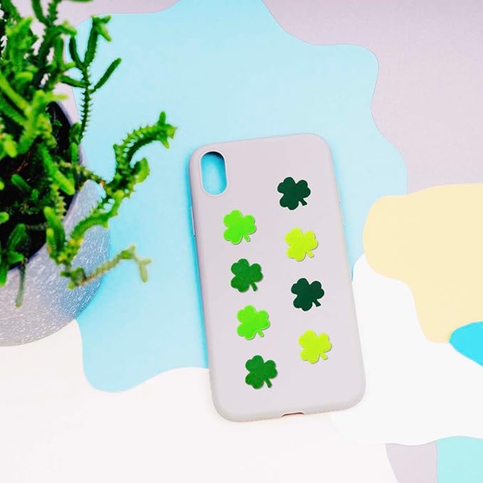 100Pcs St. Patrick's Day Shamrocks Handmade Polymer Clay Beads, Luck Clover Prints Polymer Clay Spacer Beads for Women Jewelry Making DIY Charms Bracelet Necklace Hair Clip Accessories Handmade Craft