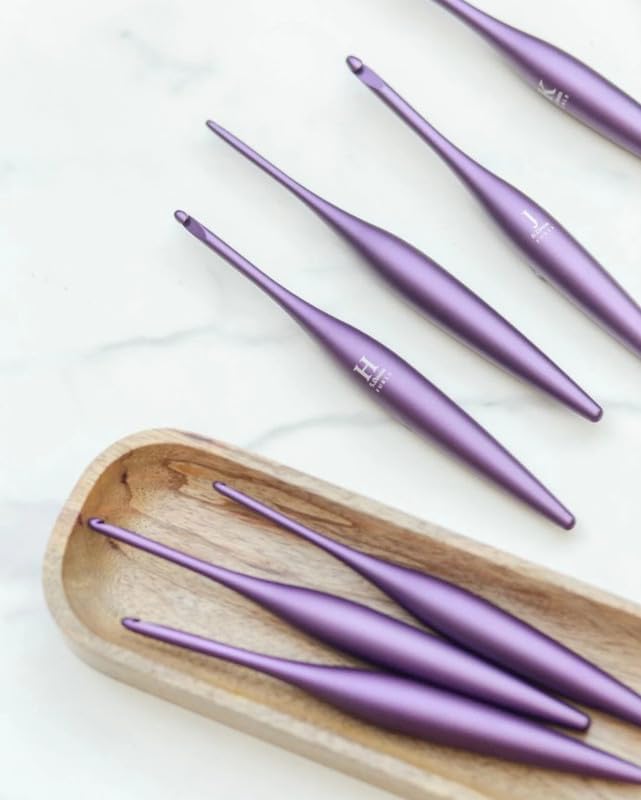 Furls Crochet Hook, Limited Edition Grape Streamline Metal, Ergonomic Handle Crochet Hooks 7" (Matte, G - 4.00MM)