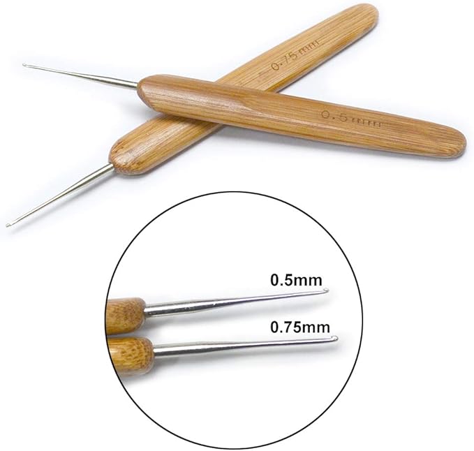 Luwigs Dreadlocks Crochet Hooks for Hair 2pcs/Set (0.5mm+0.75mm) Bamboo Handle Locs Crochet Needle Steel Crochet Hook Lock for Braid Craft