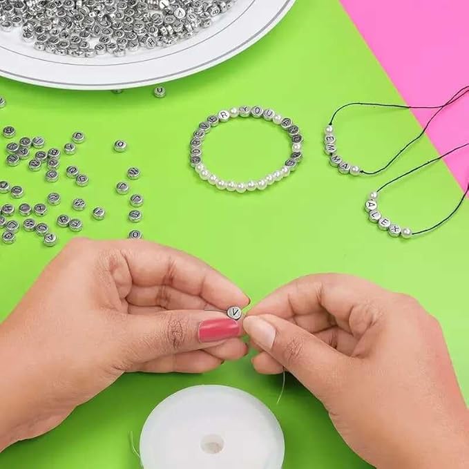 Song Xi 1200pcs Silver Letter Beads for Bracelets, 4x7mm Black Alphabet Beads Friendship Bracelets Jewelry Making Kit for Christmas Gifts