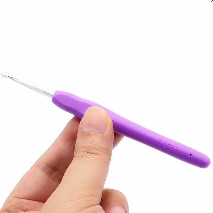 6Pcs 5mm Aluminum Soft Grip Rubber Ergonomic Handle Crochet Hook Knitting Needles US Size H (Size 8) for DIY Yarn Craft,Nice Gift for Women Adults Kids Children Beginners (Purple)