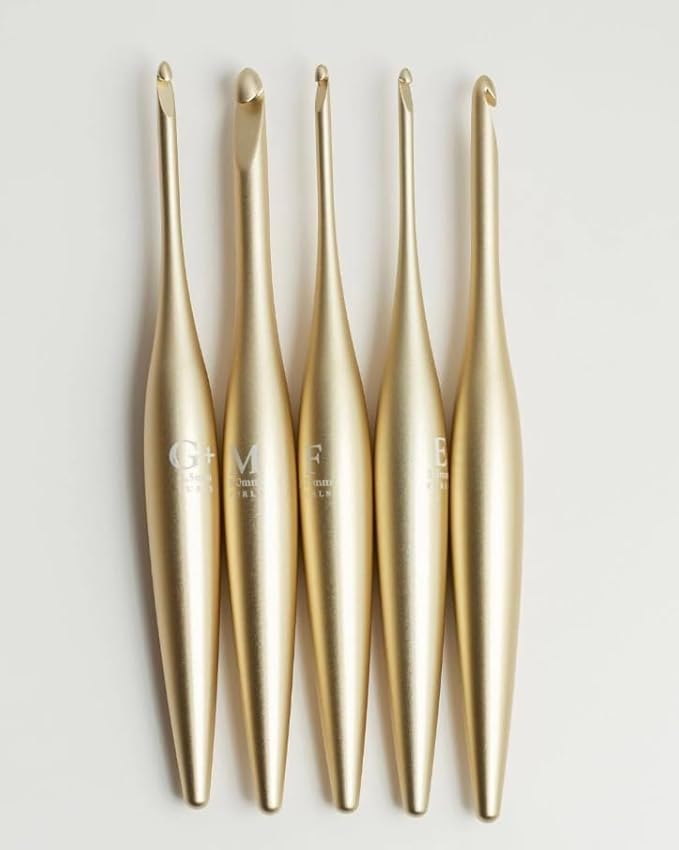 Furls Crochet Hook, Gold Streamline Metal Matte Finish & Polished, Ergonomic Handle Crochet Hooks 7" (Polished, E - 3.50MM)