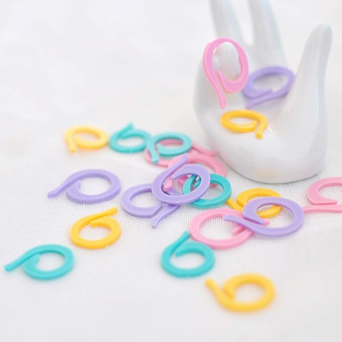 LOKUNN 50PCS Stitch Markers for Crocheting, Crochet Stitch Markers Ring for Knitting and Crocheting, Small and Large Locking