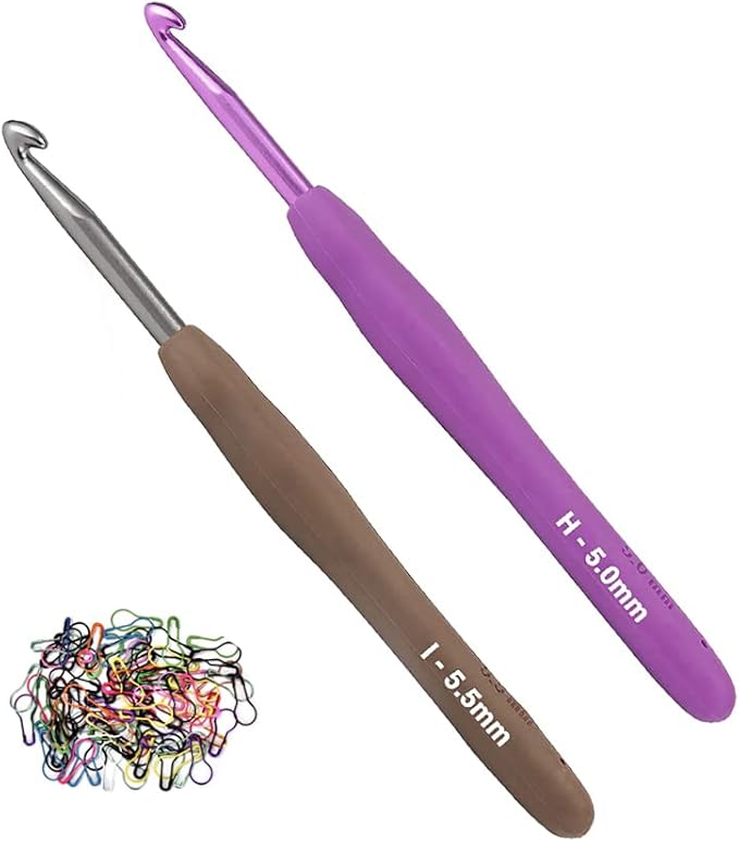5.0mm and 5.5mm Crochet Hook，2pack Size Crochet Hook Aluminum Soft Grip Rubber Handle Needles,Ergonomic Handle Crochet Hooks Set, Crochet Needle for Beginners and Experienced Crochet Hooks Lovers