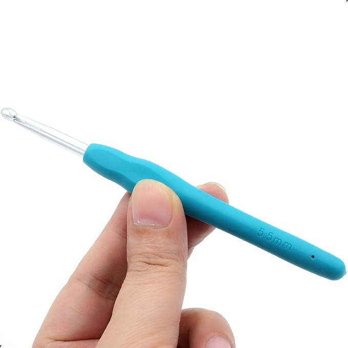 6Pcs 5.5mm Aluminum Soft Grip Rubber Ergonomic Handle Crochet Hook Knitting Needles US Size I (Size 9) for DIY Yarn Craft,Nice Gift for Women Adults Kids Children Beginners (Blue)