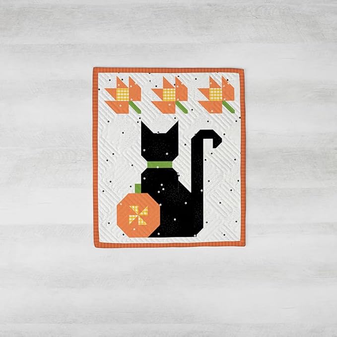 Riley Blake Tabletop Banners of The Month Quilt Projects, Designs for Every Season, for Quilting, Apparel, Crafting, and Home Decor (October)