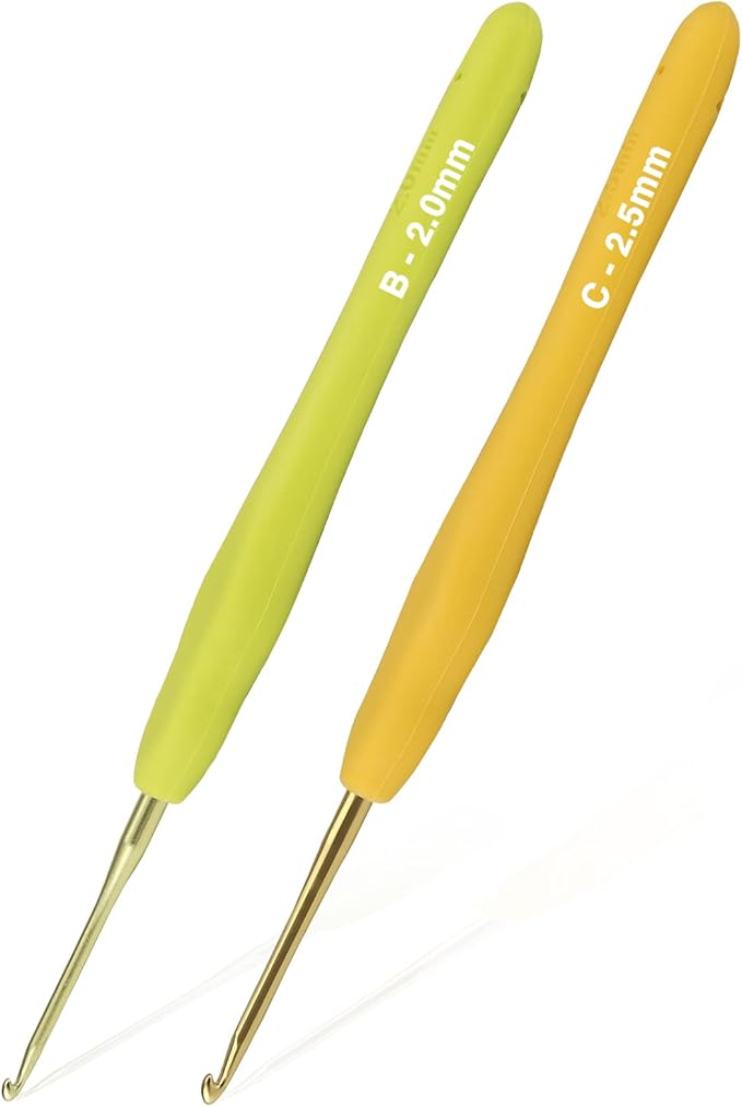 YOJOB 2Pack Size B / 2mm, C / 2.5mm Crochet Hooks, Super Smooth & Ergonomic for Beginner and Advanced (2.0mm, 2.5mm)