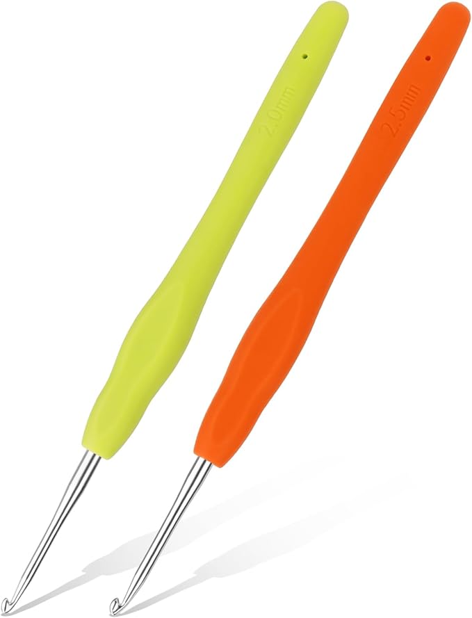 Iuuidu 2PCS 2.0mm 2.5mm Crochet Hooks, Ergonomic Handle Crochet Hooks for Arthritic Hands, Extra Long Crochet Needles for Beginners, Comfortable Smooth Knitting Needles for Handmade DIY Multicolor