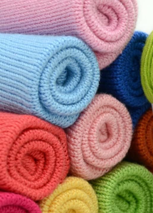 10-Pack of Yonkey Monkey 500 Grams Yarn - 70% Rayon derived from Bamboo, 30% Cotton - Imported -Ruby Red 9007