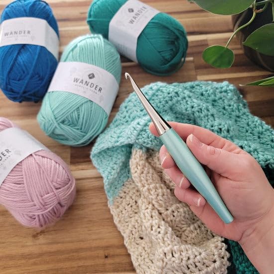 Furls Crochet Hook, Odyssey Mint Green, Nickel Plated Tip for Effortless Glide, Ergonomic Handle Crochet Hooks 7" (G+) 4.5MM