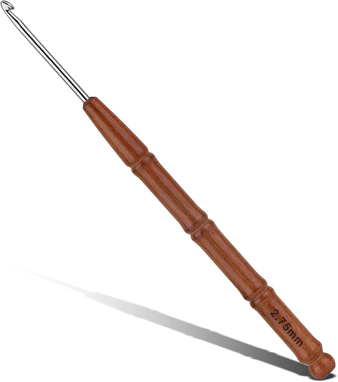 Wuadua 2.75mm Crochet Hook, Ergonomic Crochet Hook with Wooden Handle, Crochet Needle for Arthritic, Ideal for Fine Cotton Yarn, Perfect for Crafting Bags, Hair Ties, and Lightweight Scarves