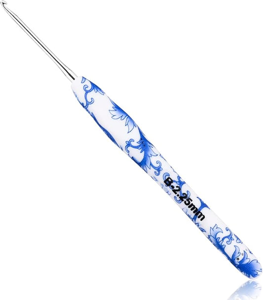 BCMRUN 2.25 mm(B) Crochet Hook, Ergonomic Handle for Arthritic Hands, Blue and White Porcelain Pattern Soft Rubber Grip Extra Long  Knitting Needles for Beginners and Crocheting Lover (2.25mm-B)