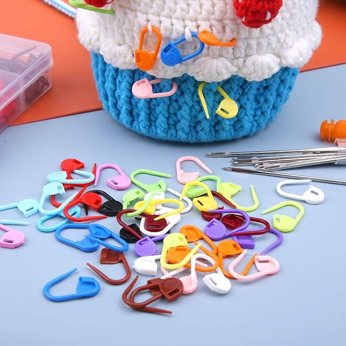 LUNARM 315 Pieces Stitch Markers for Crocheting, Stitch Locking Clip Colorful Knitting Markers Crochet Clips with 15 Pieces Big Eyes Blunt Sewing Needles (2inch/2.3inch/2.7inch)