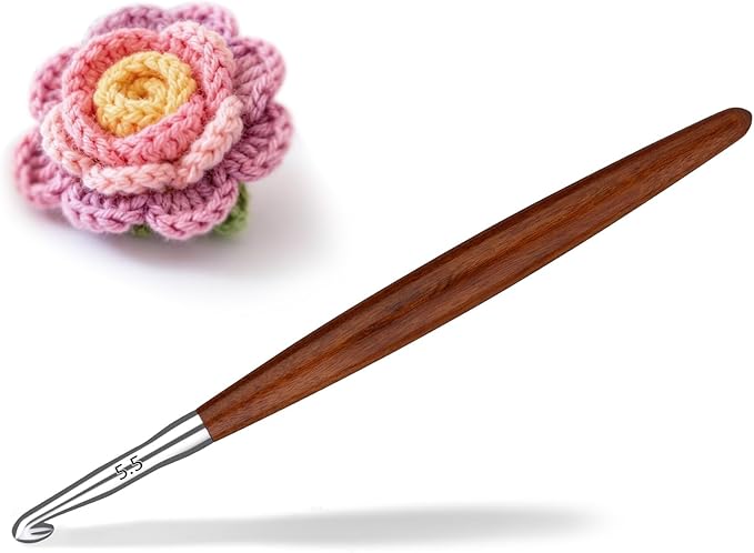 Lunarm 5.5mm Crochet Hook, Ergonomic Aluminum Crochet Hook with Wood Handle Available in 3mm-10mm for Arthritic Hands DIY Craft Knitting Dolls, Bouquets, Blankets, Hats, Gloves from Various Yarns
