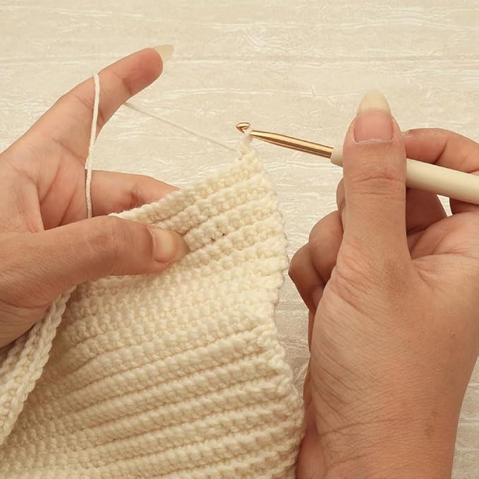 Knitter’s Pride Pearl Aluminum Crochet Hook – US Size F (3.75mm)