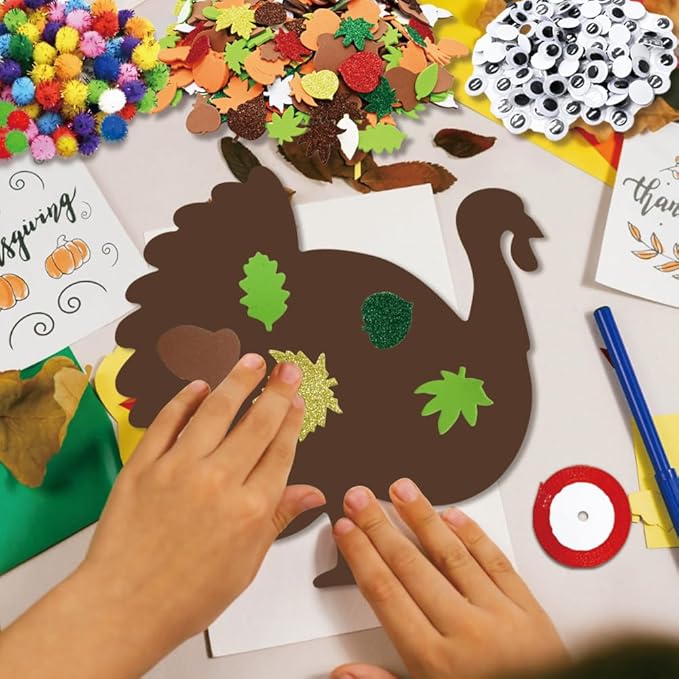 LUKBERA 660pcs Fall Foam Turkey Thanksgiving Craft Kits, Thanksgiving Turkey Foam Stickers Glitter Maple Leaf Pumpkins Self Adhesive Stickers Set for Thanksgiving DIY Arts and Crafts Party Décor