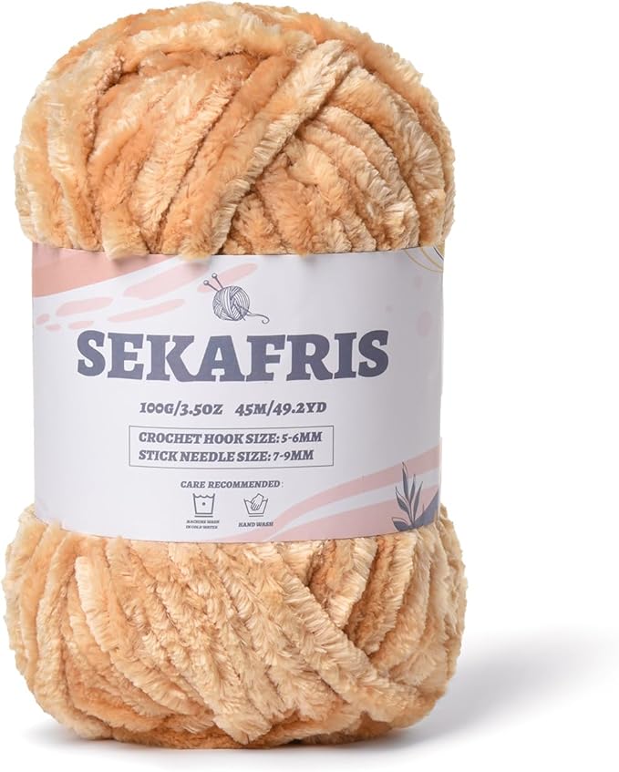 Fuzzy Chunky Chenille Yarn for Crocheting，Soft Plush Yarns for Hand Knitting，Bulky 100 g（49.2 yd） Baby Blanket Yarn for Crocheting Amigurumi，Crochet Fluffy Velvet Yarns (Khaki)