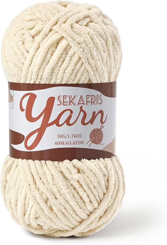 Fluffy Velvet Yarn for Crocheting，Baby Blanket Yarn for Crocheting Soft，50g(65.6yds) Amigurumi Yarns，Plush Chenille Crochet Yarns，Puzzle Yarn for Crochet Weaving Craft(Beige)