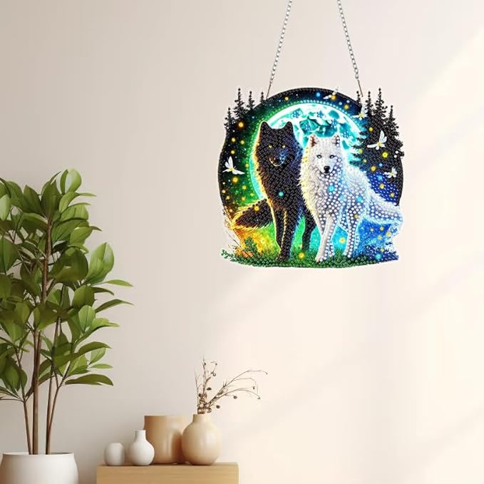 Masendp Timberwolf Diamond Art Pendant Kit, 5D DIY Special Shape Diamond Art Kit for Adults, Crystal Rhinestone Wolf Diamond Painting Animal Gem Artist Home Decorations