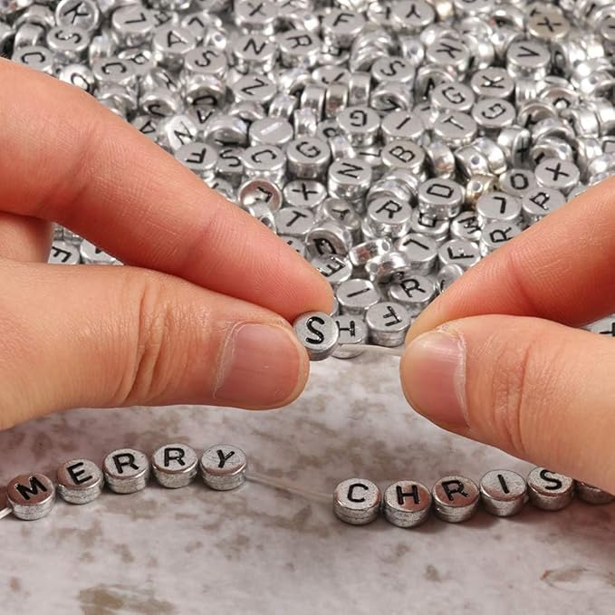 Song Xi 1200pcs Silver Letter Beads for Bracelets, 4x7mm Black Alphabet Beads Friendship Bracelets Jewelry Making Kit for Christmas Gifts