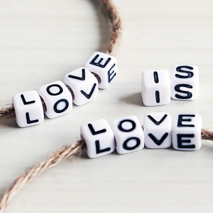 Augshy 700PCS White Letter Beads Alphabet Beads for Making DIY (6mm)