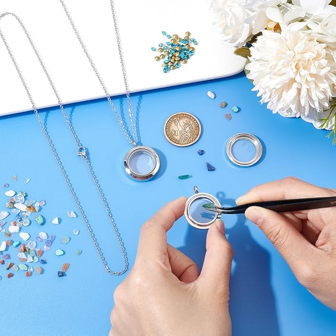 UNICRAFTALE 2 Sets Stainless Steel Memory Locket Charm Flat Round DIY Picture Photo Necklace Making Kit Chain Necklace with Crystal Double Sided Frame Glass Container Floating Charms for Lockets