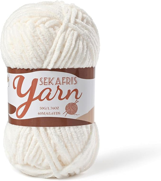 Fluffy Velvet Yarn for Crocheting，Baby Blanket Yarn for Crocheting Soft，50g(65.6yds) Amigurumi Yarns，Plush Chenille Crochet Yarns，Puzzle Yarn for Crochet Weaving Craft(White)