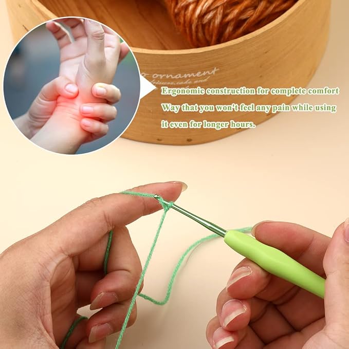 2mm Ergonomic Crochet Hook, Crochet Needles for Crocheting, Smooth Knitting Needles for Handmade DIY, Great Present for Women with Arthritic Hands, Random Color