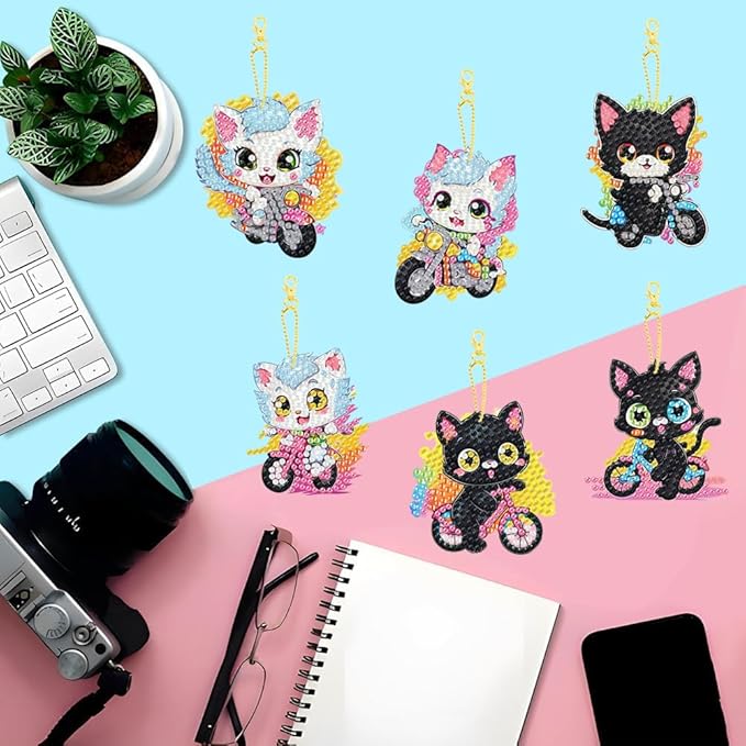 Masendp 8 Pieces Diamond Painting Keychain Animal Cat Style Diamond Art Jewelry Double-Sided 5D Diamond Painting Kit for Beginners Adult DIY Art Craft Gifts Home Decor for cat Lovers Best Gifts