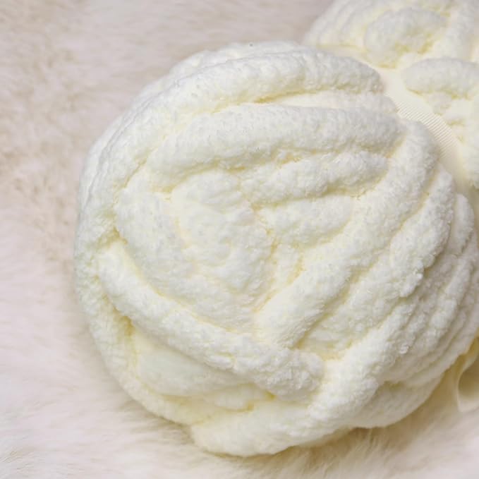 Milk White Chunky Chenille Yarn for Crocheting Bulky Thick Fluffy Yarn for Knitting,Super Bulky Hand Blanket, Soft Plush Yarn Crochet Carpet/Scarf/Cushion/ 8 Jumbo Pack(63.76oz/197.68yd