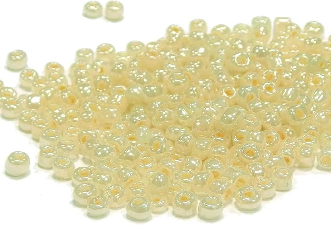 Perlin Glass Seed Beads 4mm 6/0 Round 1100pcs Mini Small Pony Spacer Beads Kit for Jewelry Making Earrings Bracelets Pendants Waist DIY Handmade (Cream Ceylon)