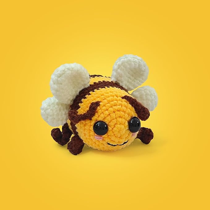 Kovarela Beginners Crochet Kit with Simple Crochet Yarn - with Step-by-Step Video Tutorials (Cute Bee)